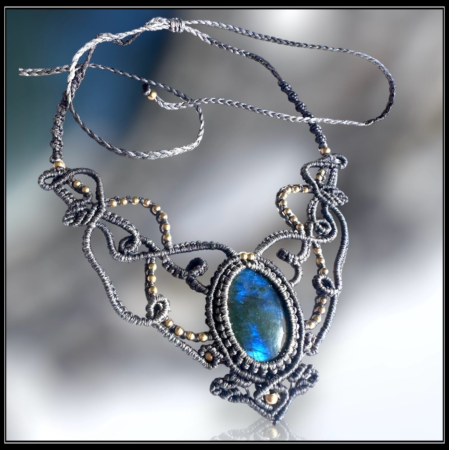 Labradorite stone macrame necklace